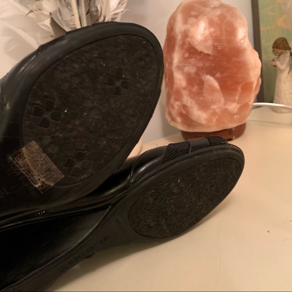 NATURALIZER black wedge sandals size 8.5 M - Picture 8 of 9